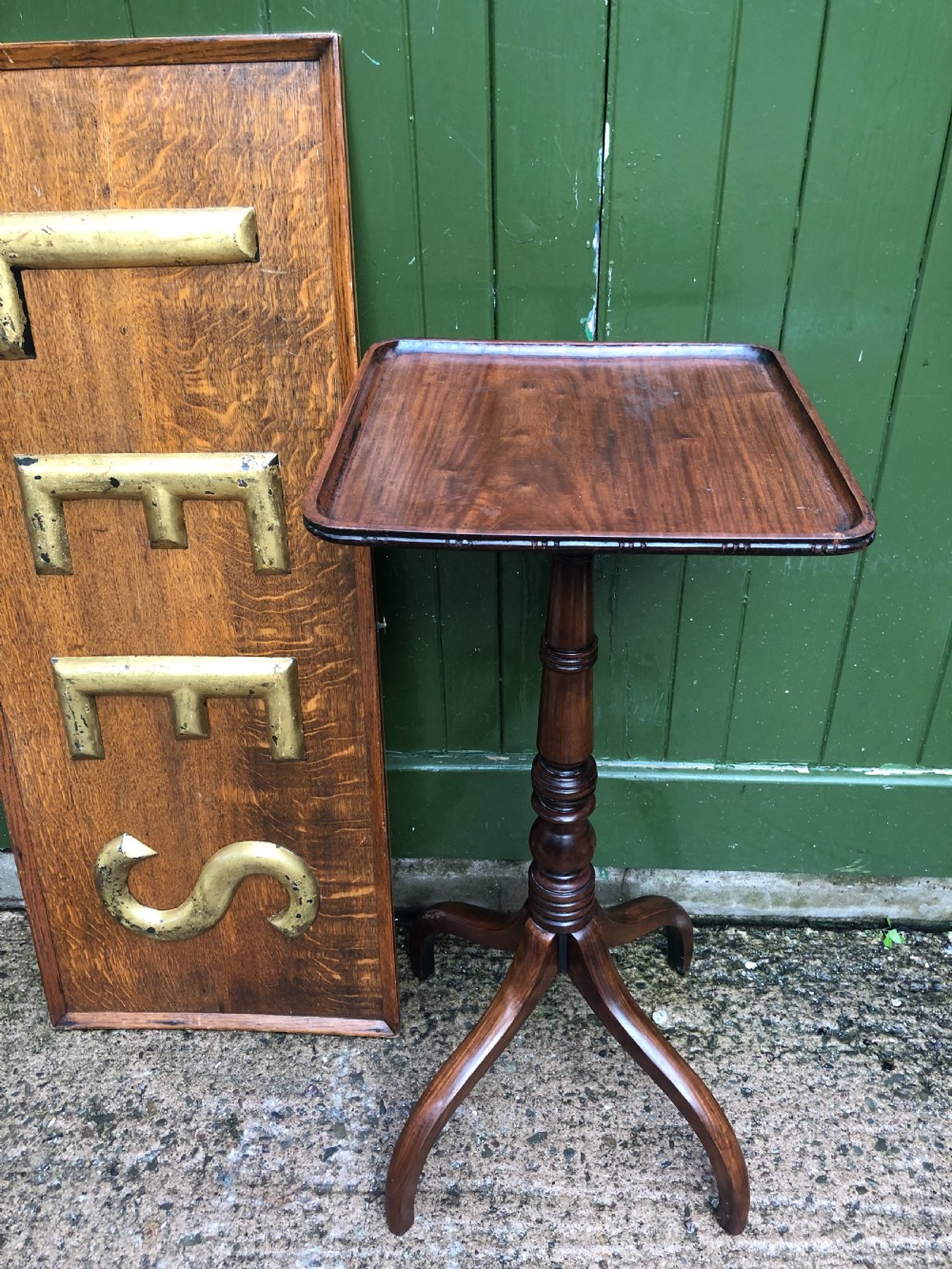 Early C19th George IV period mahogany lamp table or ‘flower stand’ . View XIII