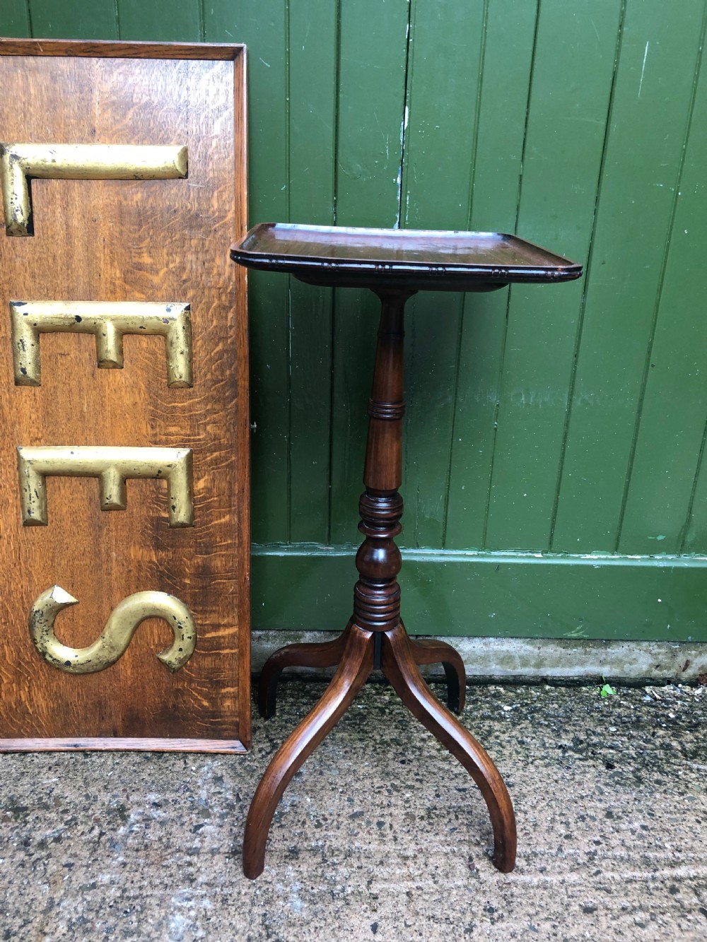 Early C19th George IV period mahogany lamp table or ‘flower stand’ . View XIV