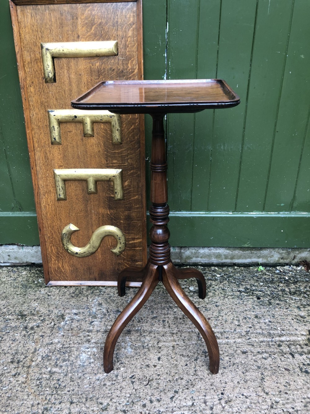 Early C19th George IV period mahogany lamp table or ‘flower stand’ . View XVI