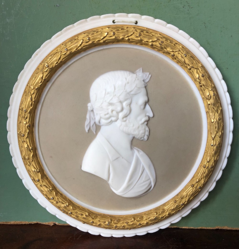 Pair of late C19th Italian bisque porcelain portrait roundels or tondos ,of Renaissance poets . View IV