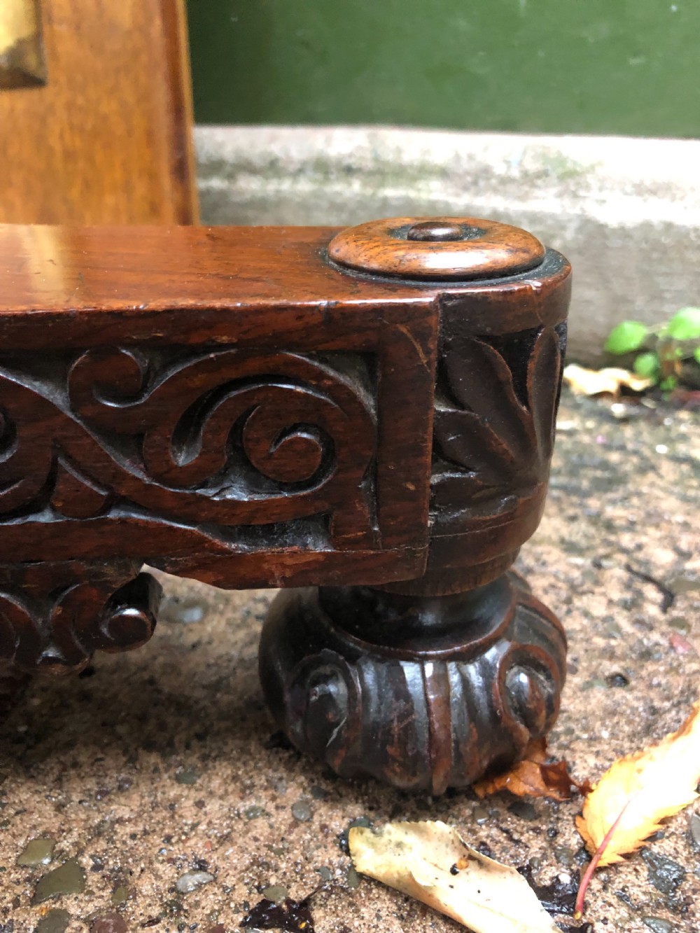 Mid C19th Anglo-Indian heavily-carved rosewood circular pedestal table. View X