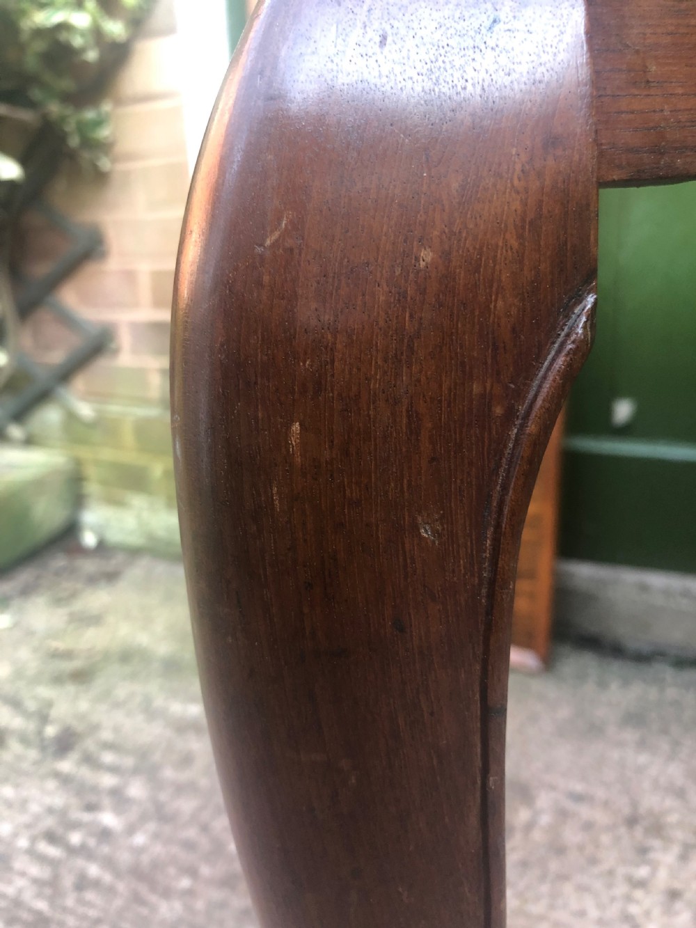 Mid C18th George II period Irish mahogany ‘silver’ table . View IV