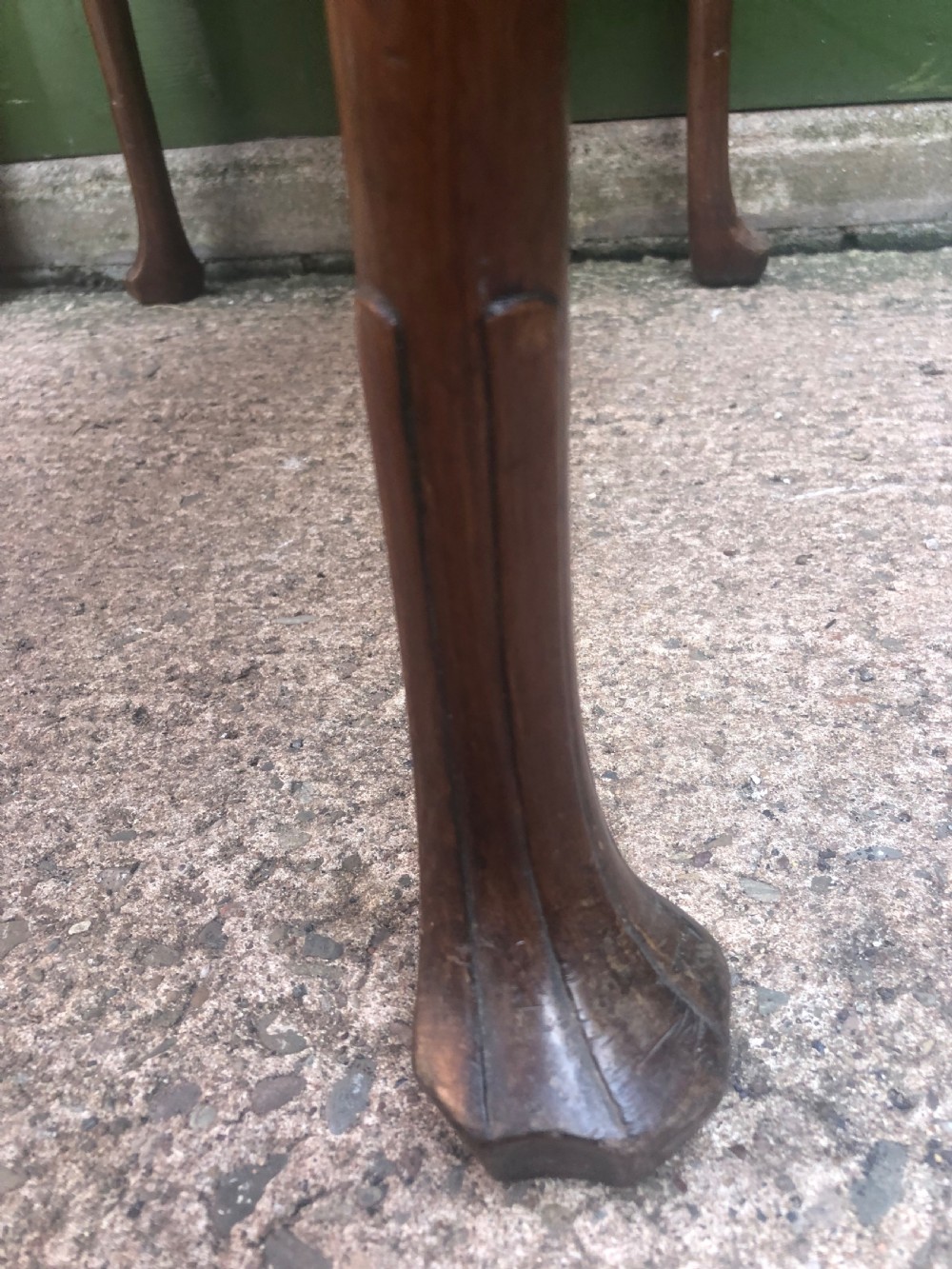 Mid C18th George II period Irish mahogany ‘silver’ table . View VI