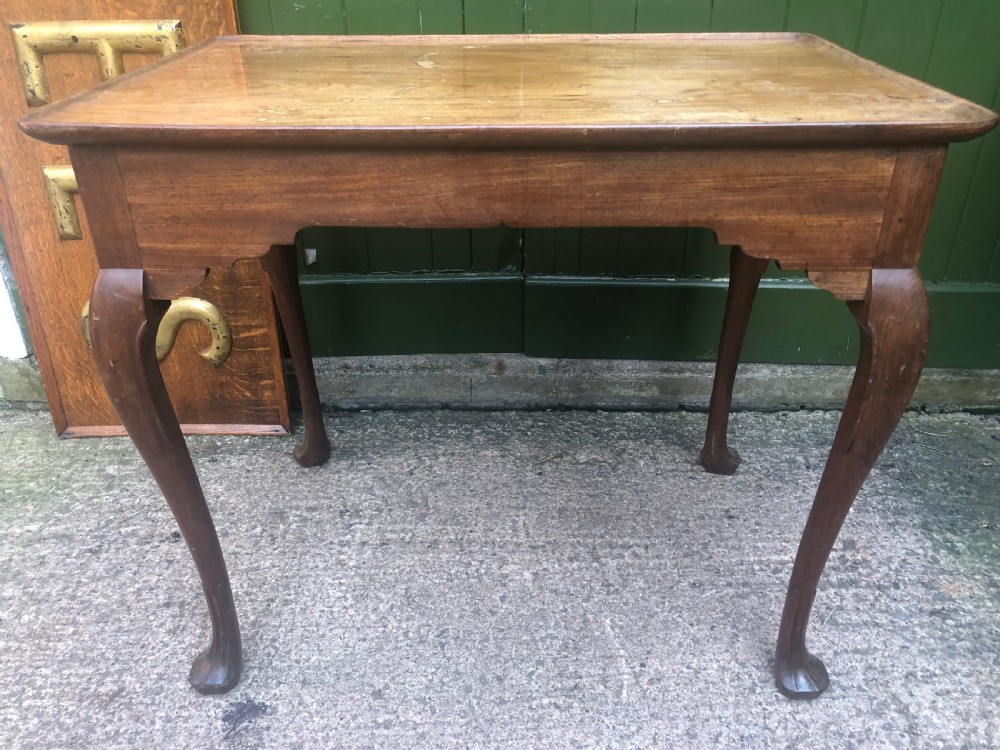 Mid C18th George II period Irish mahogany ‘silver’ table . View X