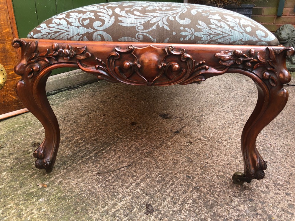 Magnificent large-scale C19th English William IV period carved walnut rectangular framed centre-piece countryhouse stool. View VII