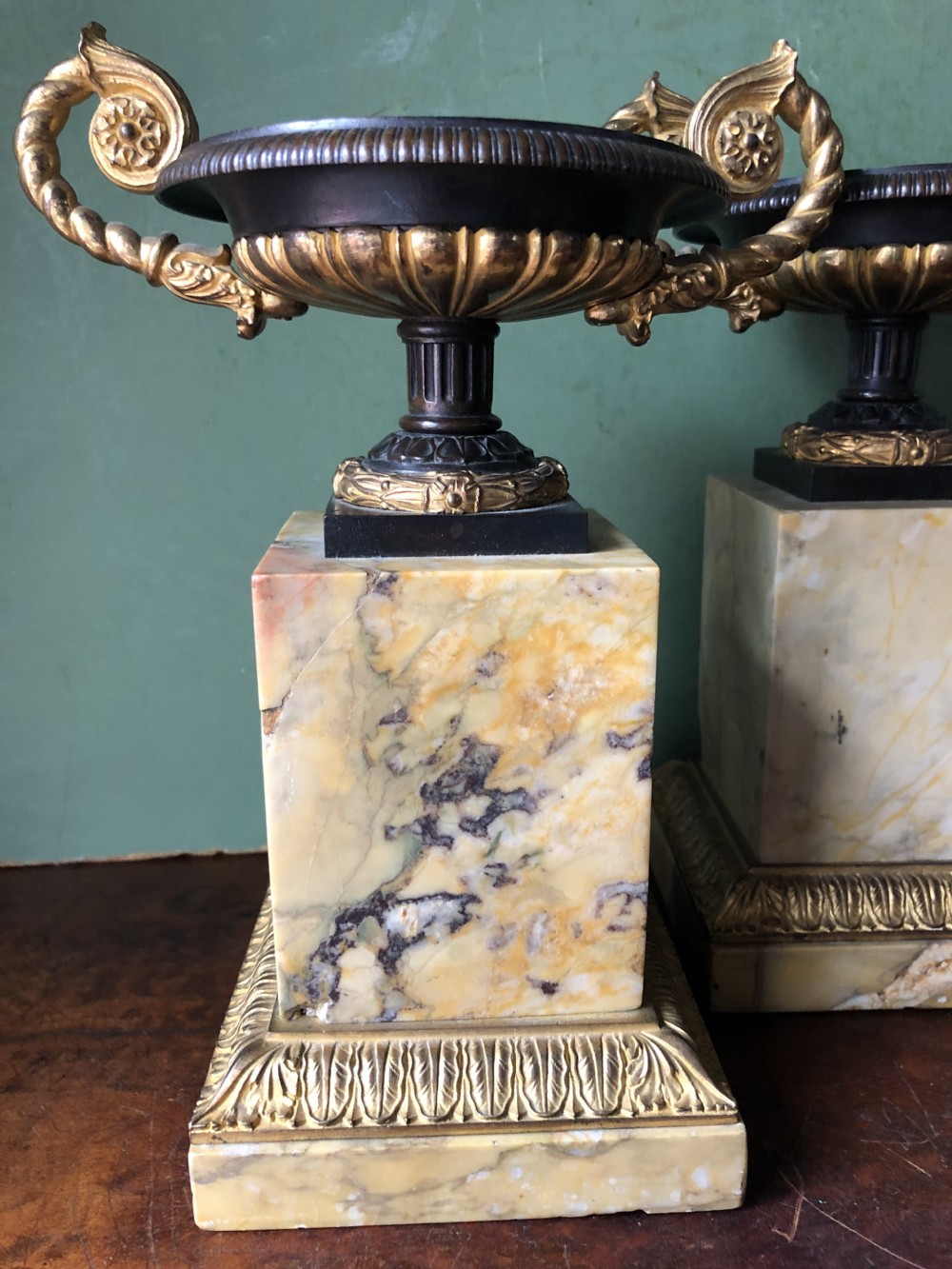 Pair of early C19th French Charles X period bronze , ormolu and giallo antico marble tazzas. View XIX