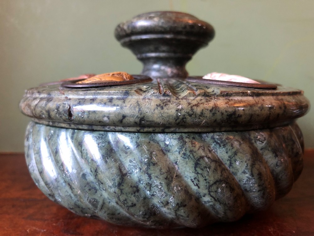 Fine ‘matched’ pair of late C19th Italian ‘Grand Tour’ souvenir serpentine marble inkstands each mounted with carved lava cameo profiles . View XV