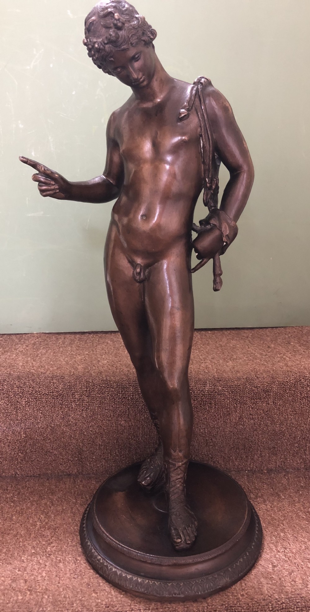Large late C19th Italian Neapolitan ‘Grand Tour’ souvenir bronze sculpture of Dionysus, known as Narcissus, after the antique.