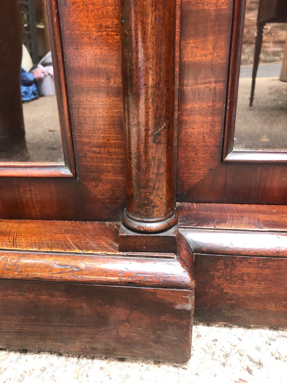 Early C19th Regency period mahogany 4-door ‘dwarf’ bookcase cabinet of breakfront outline. View V
