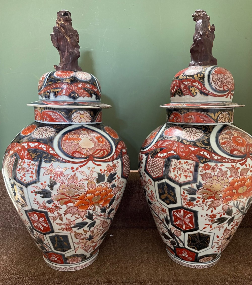 Pair of large late C17th / early C18th Japanese Genroku period porcelain vases and covers decorated in the Imari palette. View VI