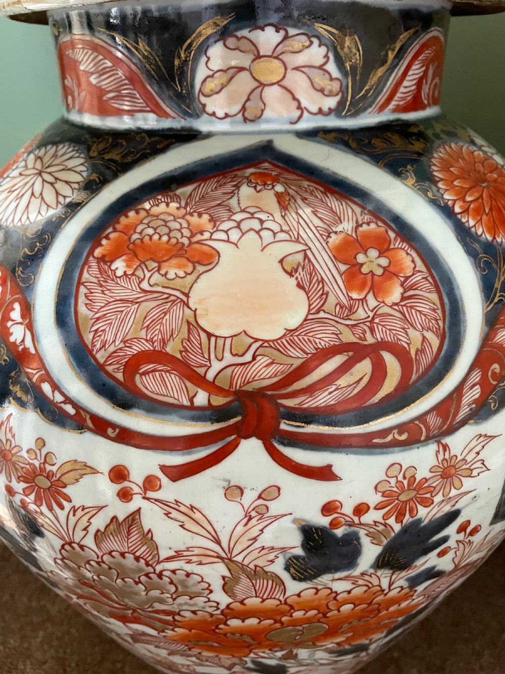 Pair of large late C17th / early C18th Japanese Genroku period porcelain vases and covers decorated in the Imari palette. View XI