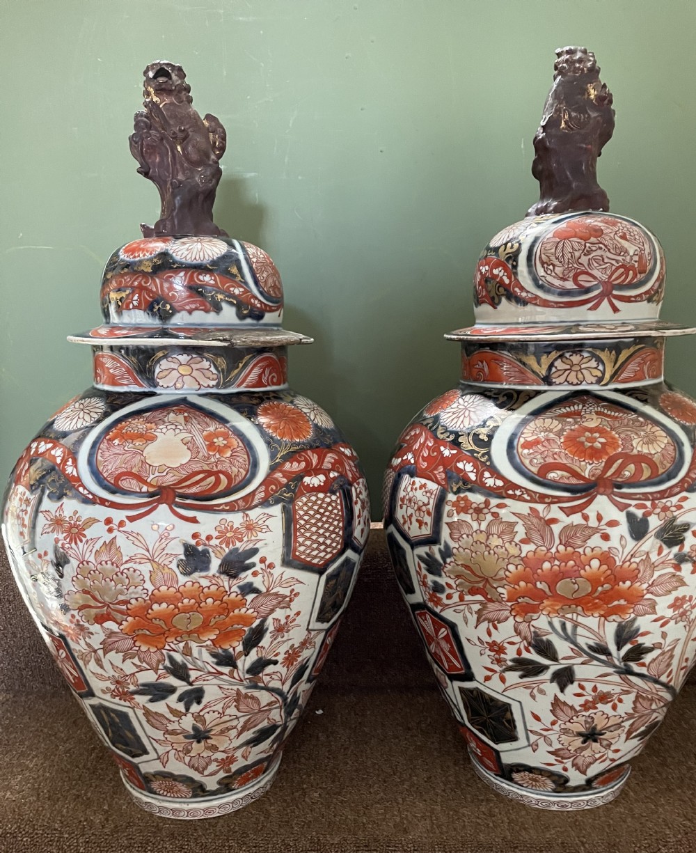 Pair of large late C17th / early C18th Japanese Genroku period porcelain vases and covers decorated in the Imari palette. View XXIII