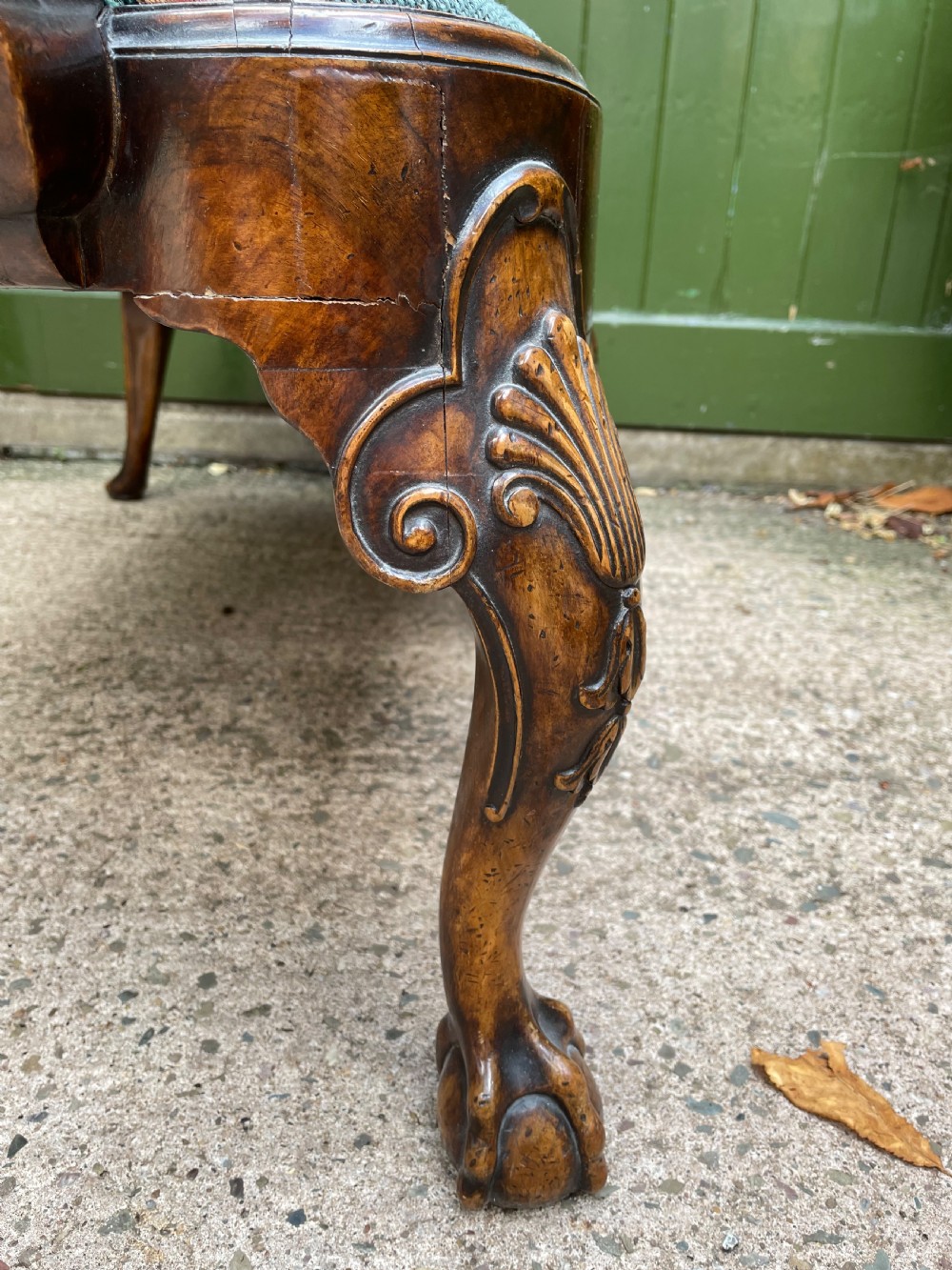 Early C20th carved walnut frame George I period revival settee with fine tapestry covering  View XVI