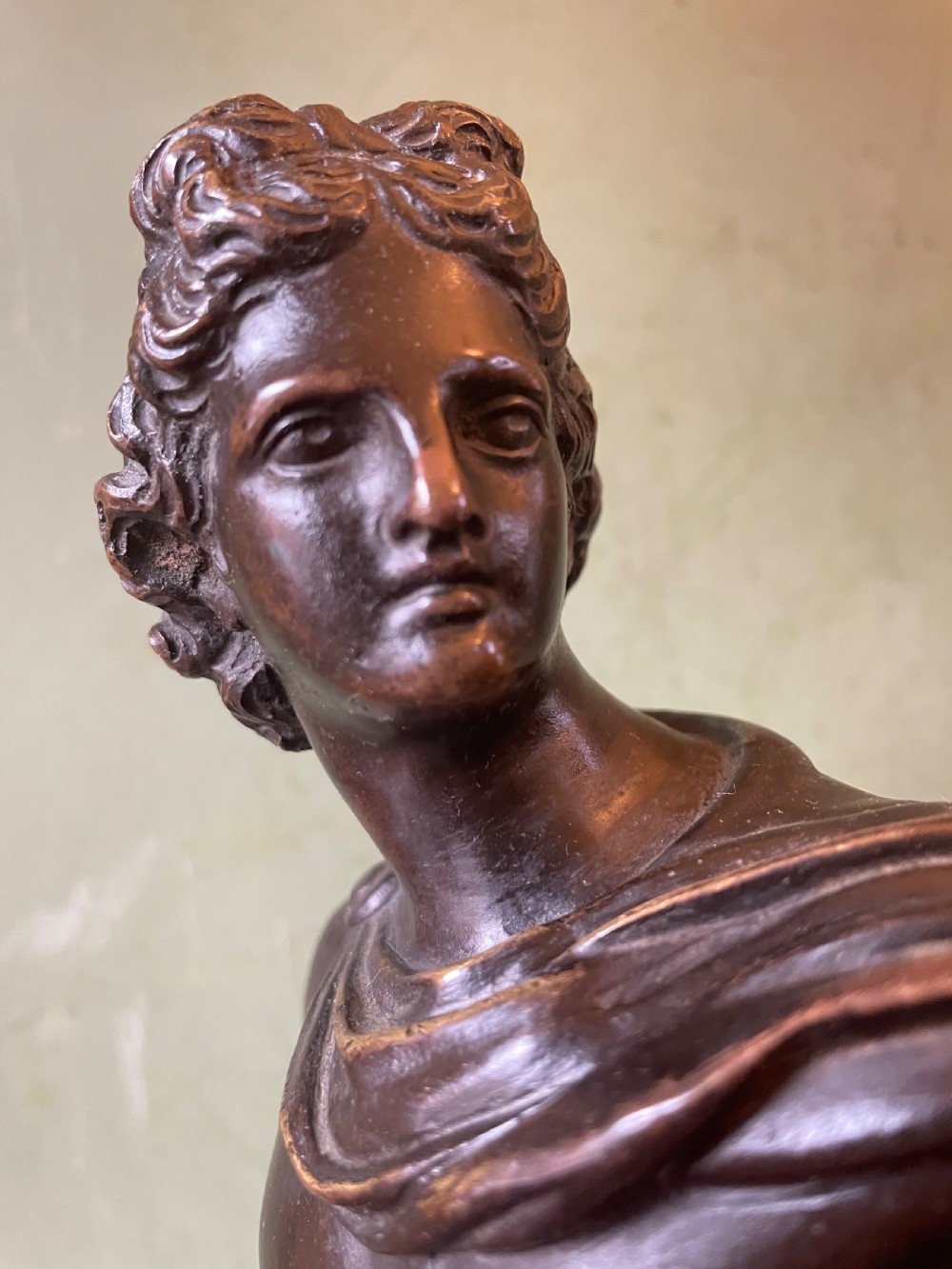 Mid C19th Italian ‘Grand Tour’ souvenir bronze study of “The Apollo Belvedere”, after the antique  View XII