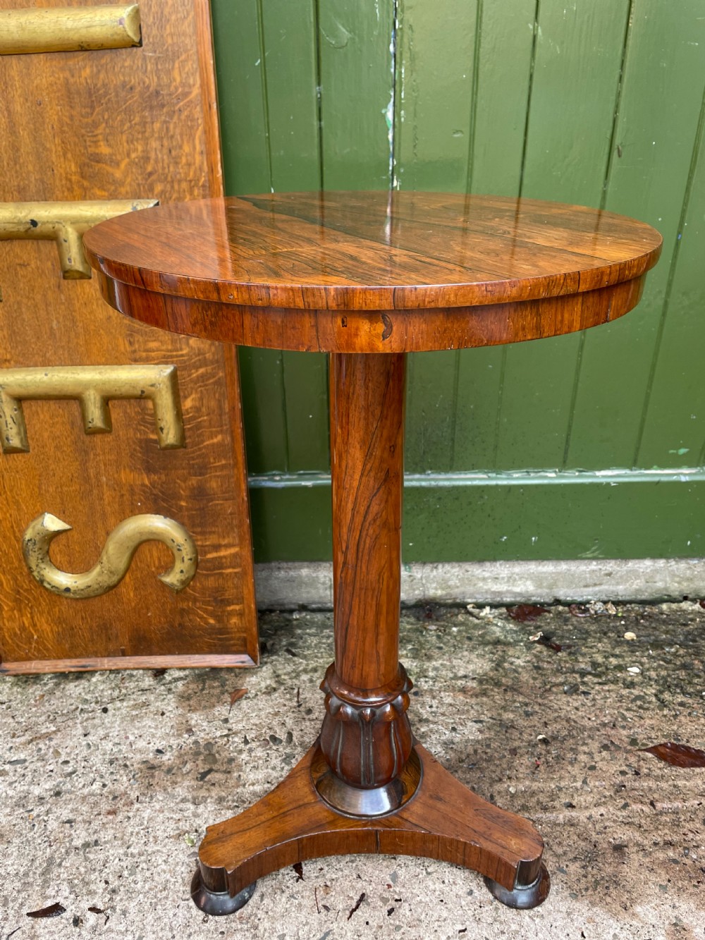 Early C19th William IV period circular rosewood lamp or occasional table.  View XI