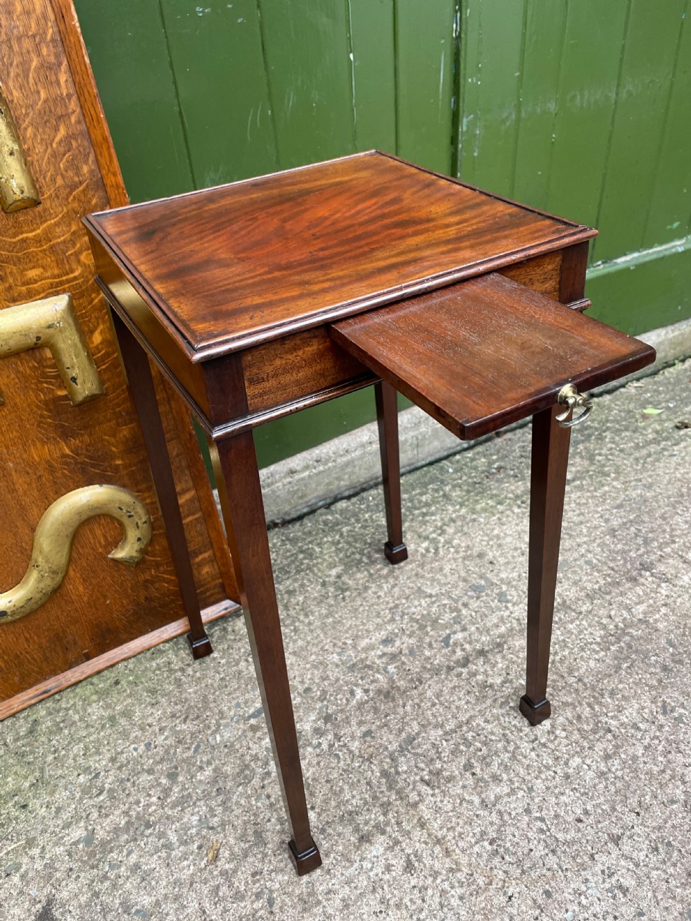 Late C18th George III period mahogany urn or kettle stand .  View V