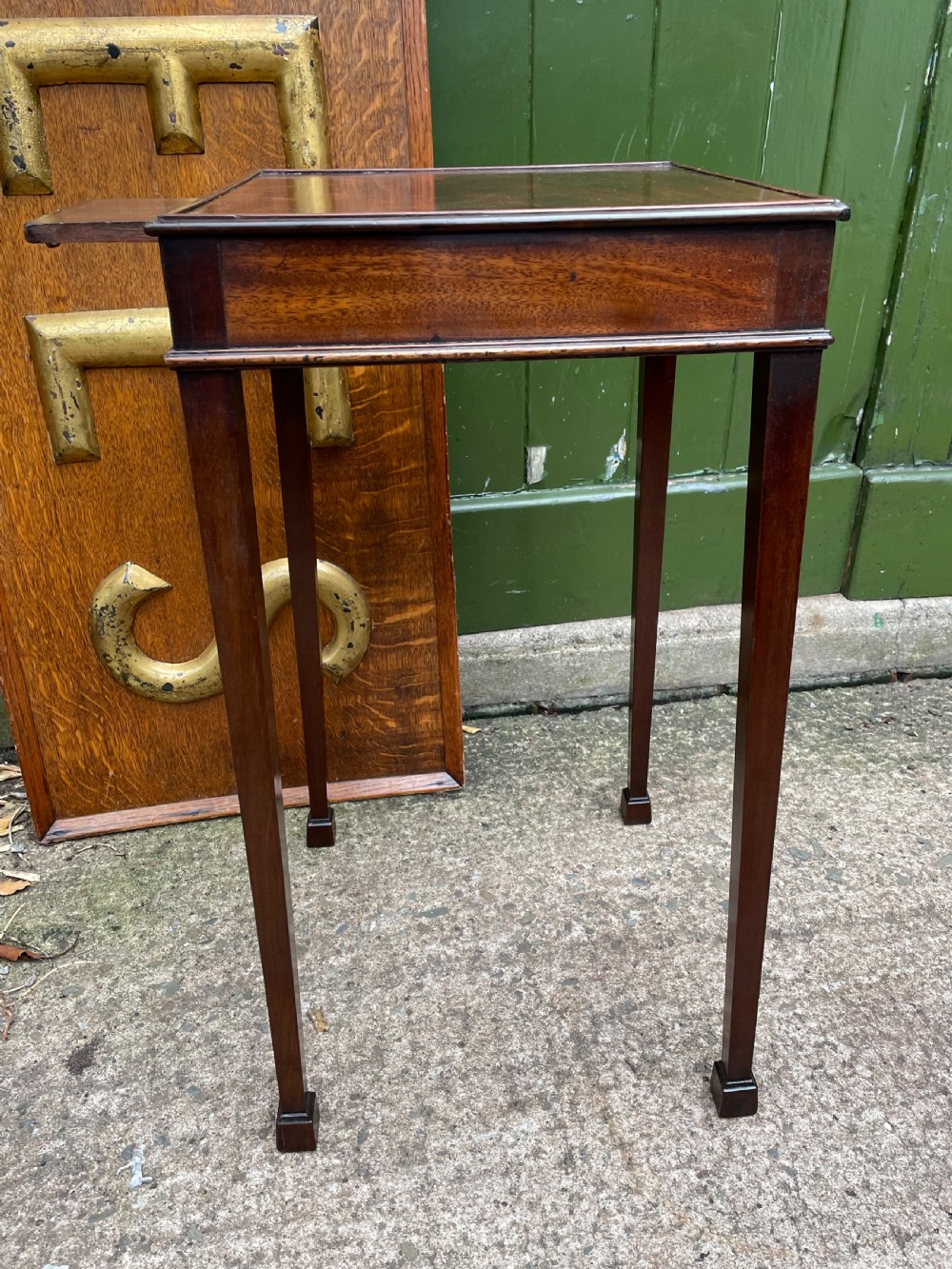 Late C18th George III period mahogany urn or kettle stand .  View X