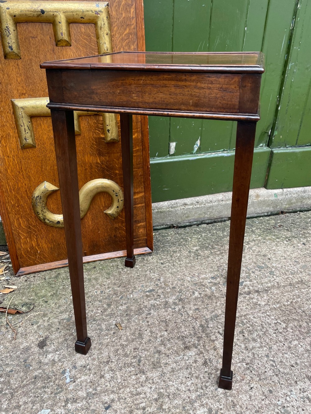 Late C18th George III period mahogany urn or kettle stand .  View XI