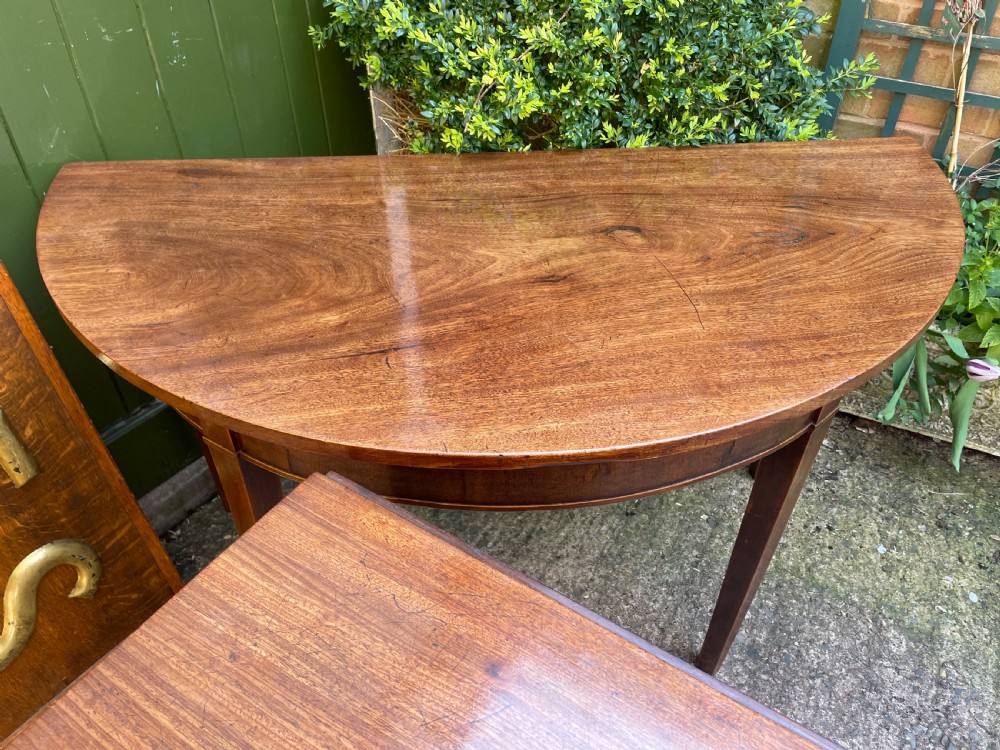 Late C18th George III period mahogany d-end dining table of highly versatile format. View XV