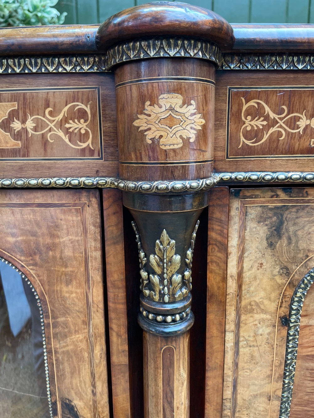 Fine quality mid C19th ormolu-mounted burr walnut bow-ended credenza. View VI