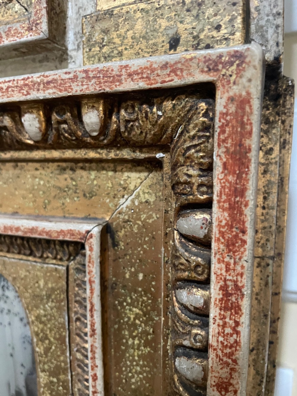 Early C19th Italian Neapolitan gilt-wood framed pier mirror. View VIII