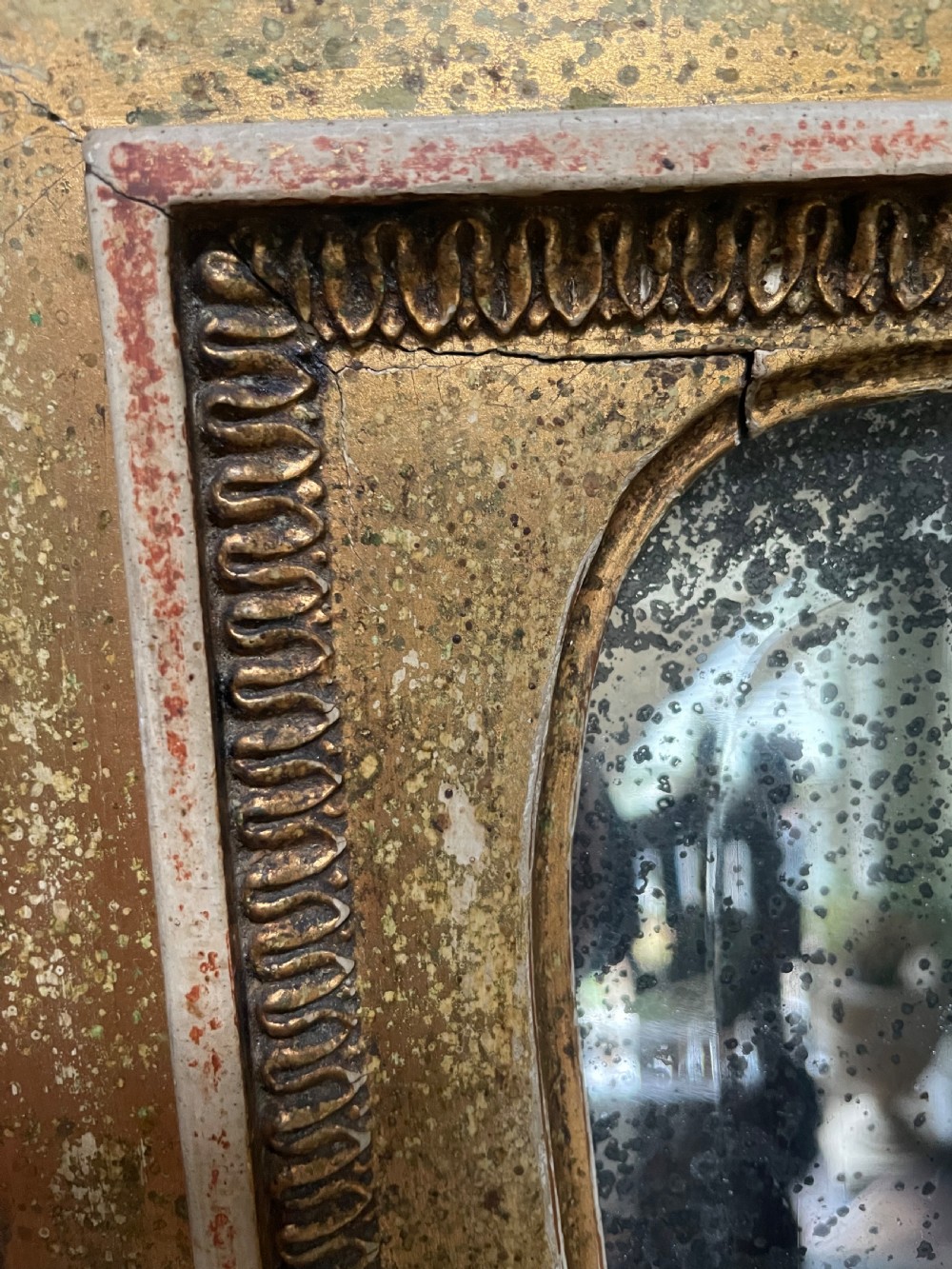 Early C19th Italian Neapolitan gilt-wood framed pier mirror. View IX