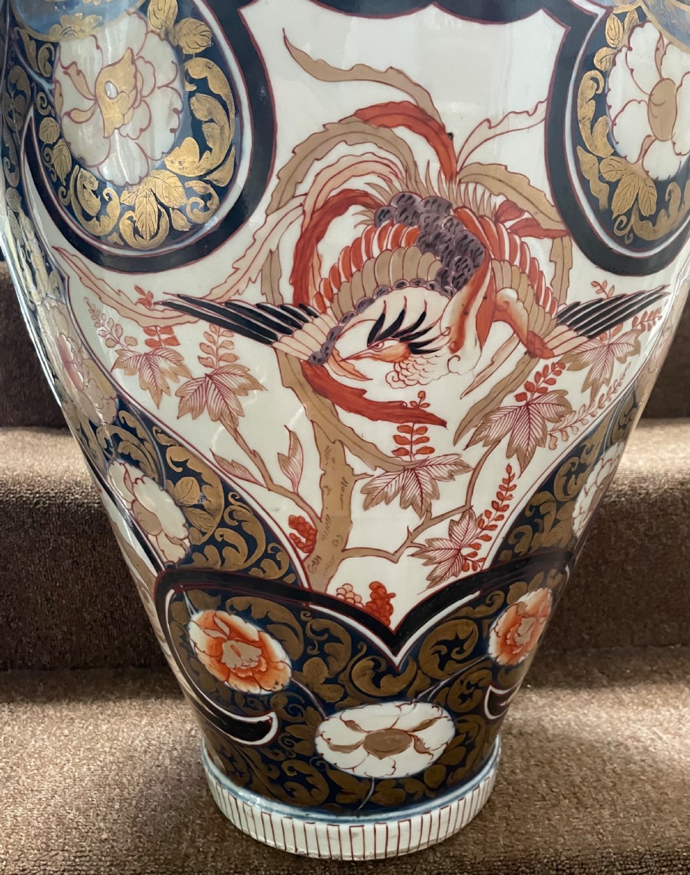 Exceptional quality  large-scale C19th French ‘Japanese Imari pattern’ porcelain vase and cover by Samson of Paris .  View XI