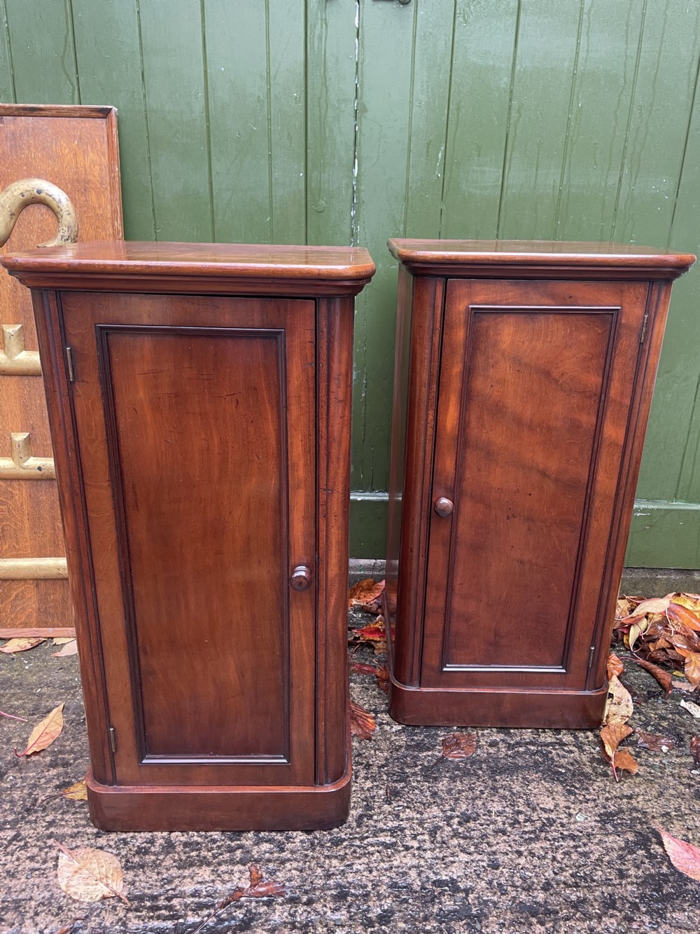 Pair of high quality mid C19th mahogany bedside pedestal cupboards. View XVI