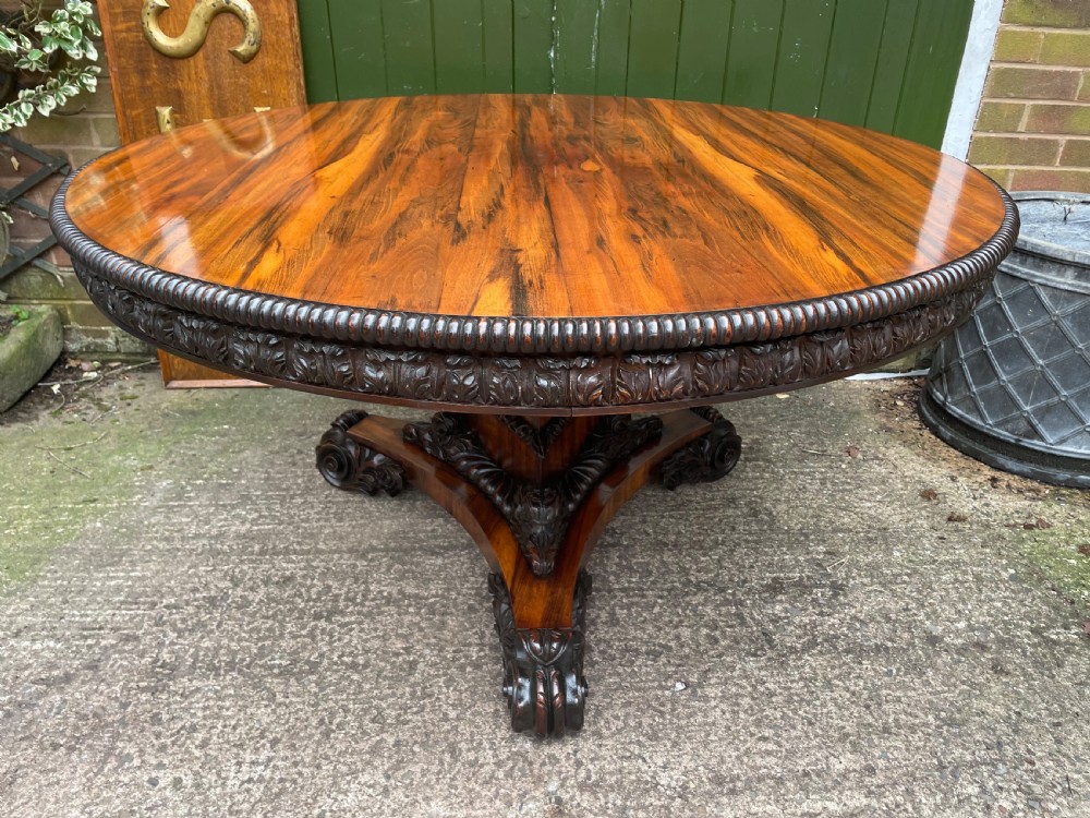Superb quality early C19th Goncalo Alves circular centre table .  View III