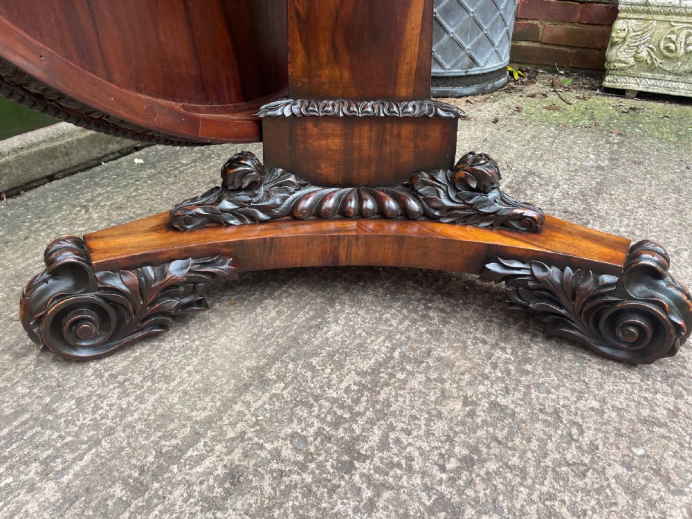 Superb quality early C19th Goncalo Alves circular centre table .  View VIII