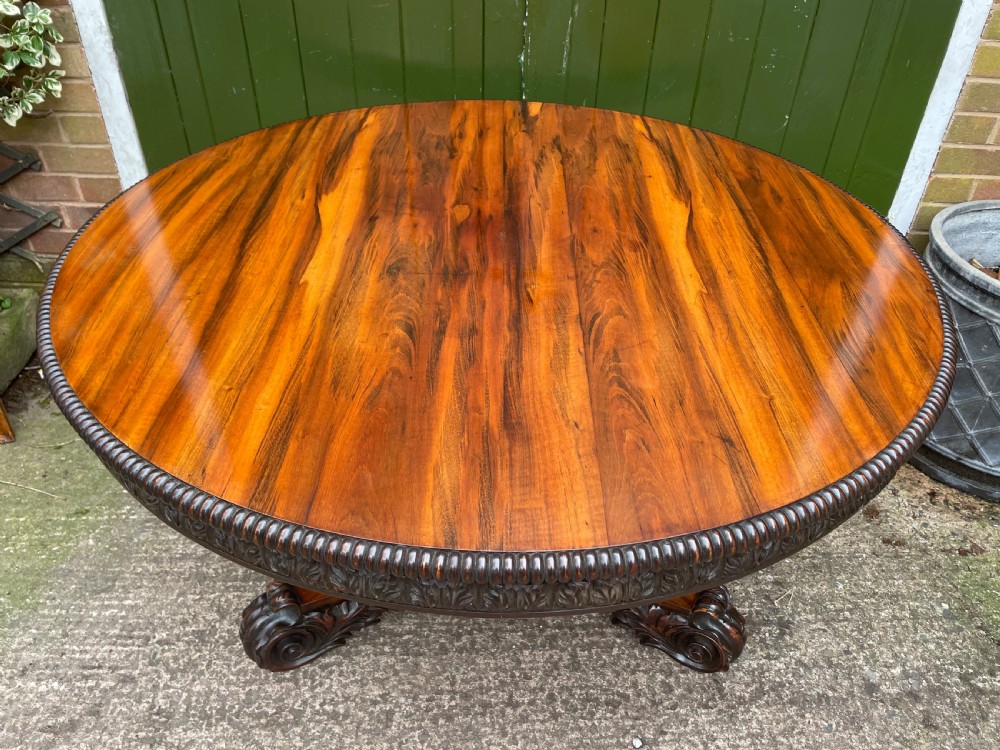Superb quality early C19th Goncalo Alves circular centre table .  View XIX