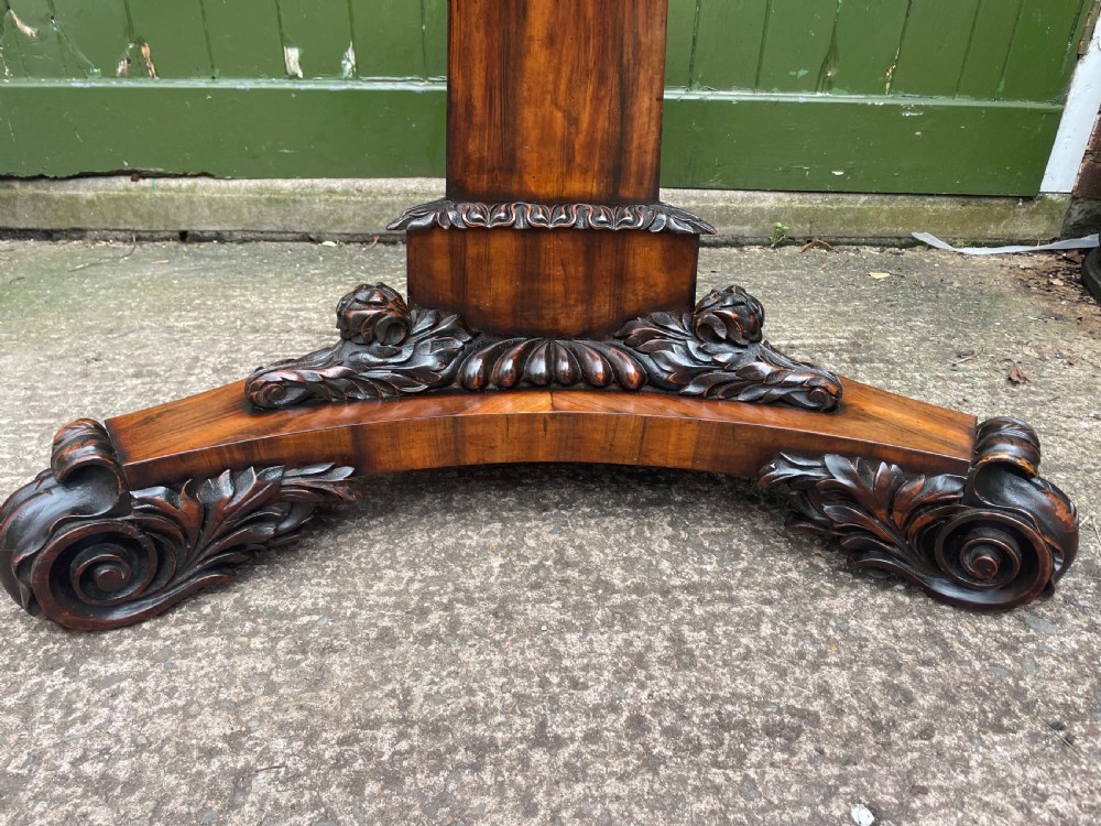 Superb quality early C19th Goncalo Alves circular centre table .  View XXIII