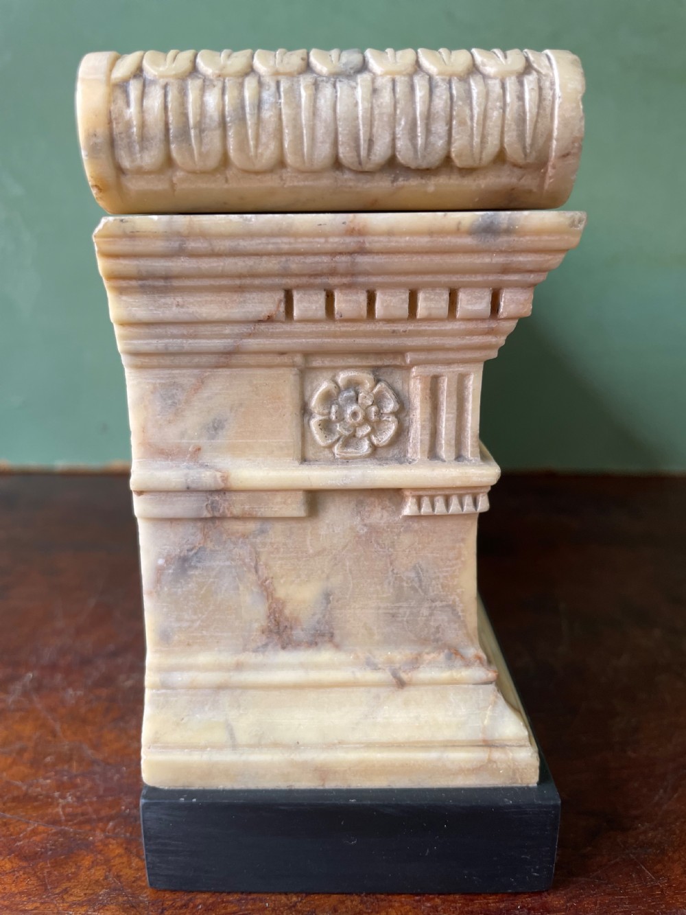 Fine early C19th Italian ‘Grand Tour’ souvenir carved giallo antico marble reduction of the sarcophagus of Lucius Cornelius Scipio Barbatus. View XV