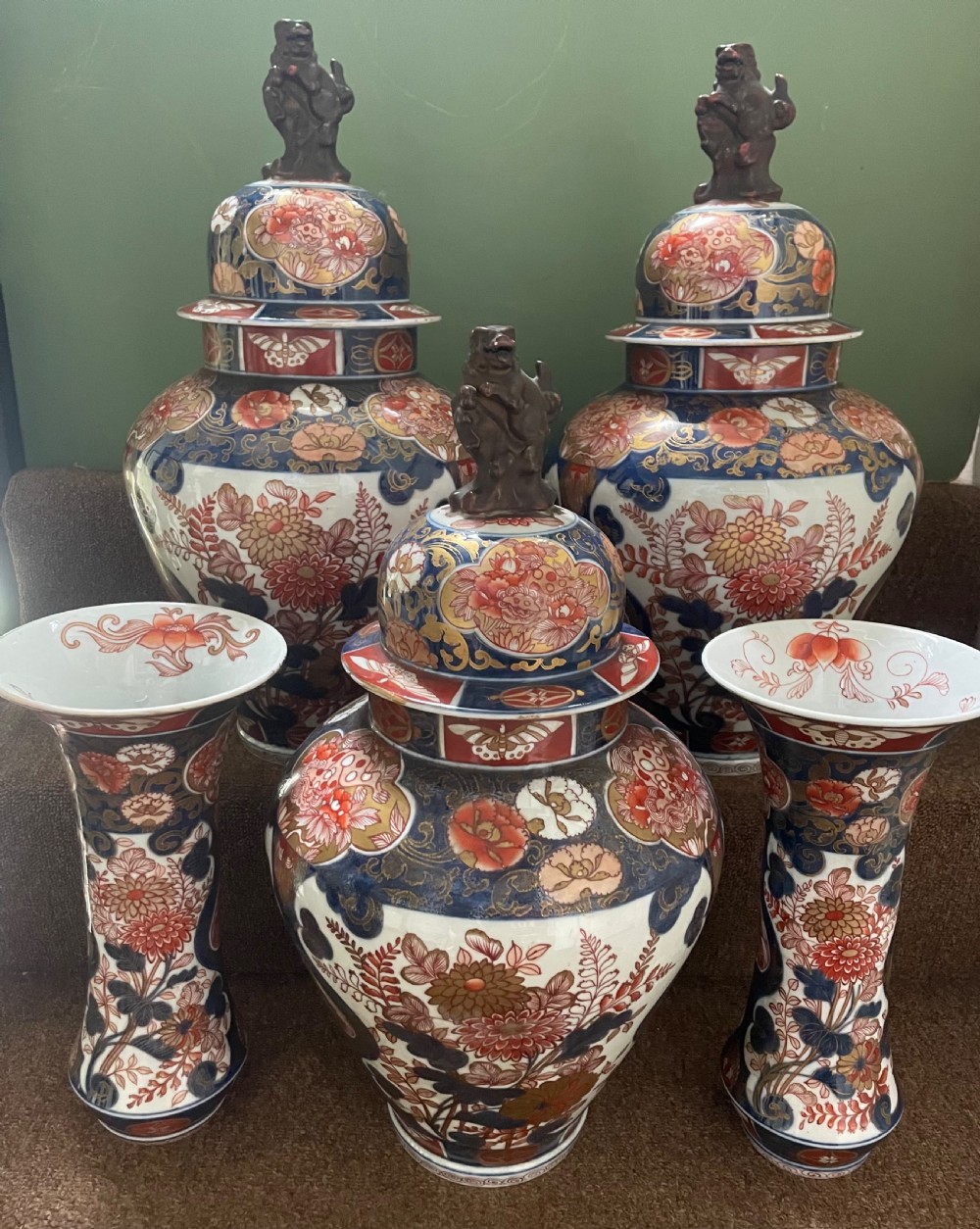 Fine late C19th ‘Japanese Imari’  style 5 piece porcelain ‘garniture de cheminee’  of early C18th design by Samson of Paris . View V