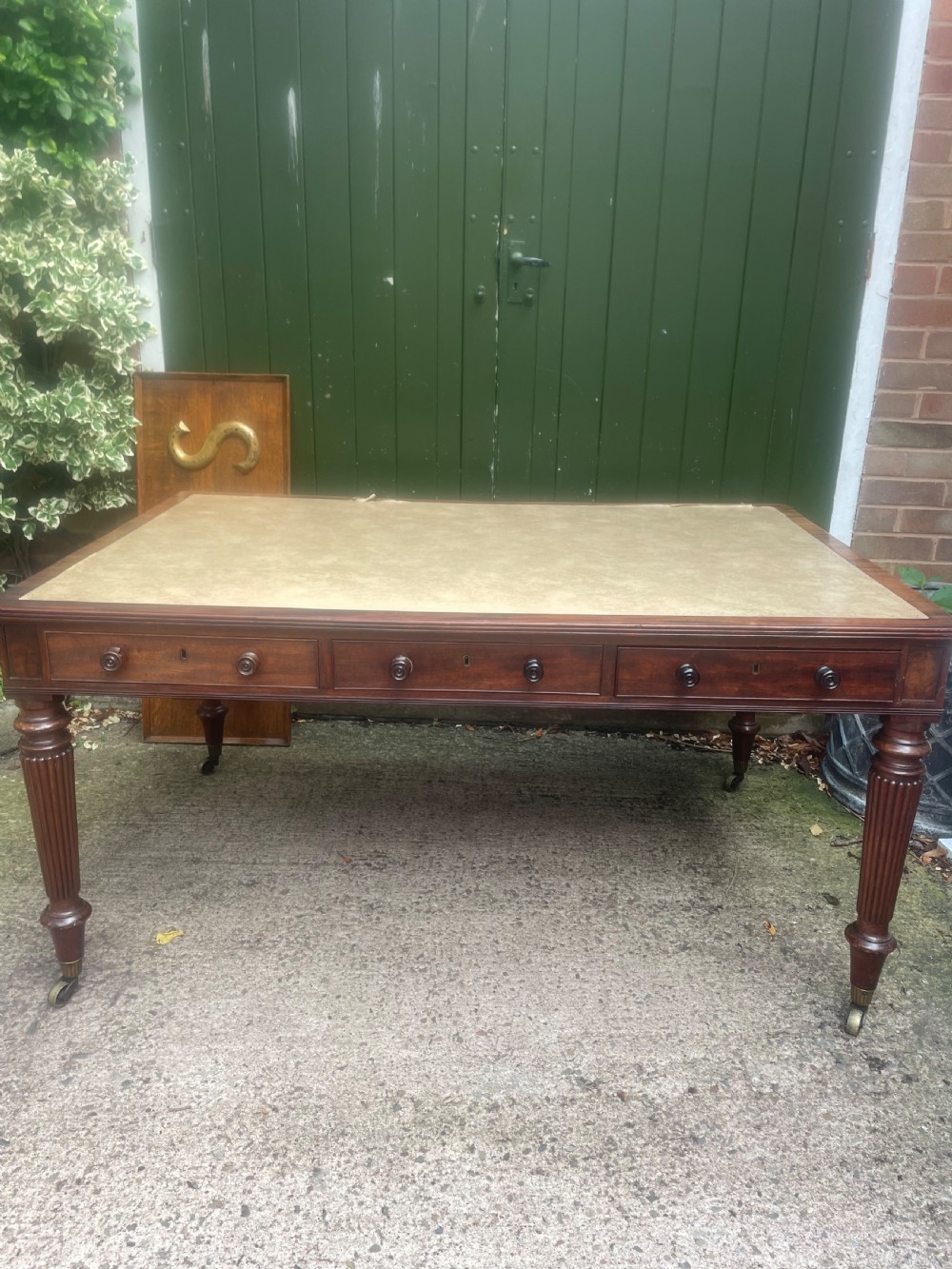 Fine quality early C19th Regency period mahogany 6-drawer ‘partners’ writing or library table . View III