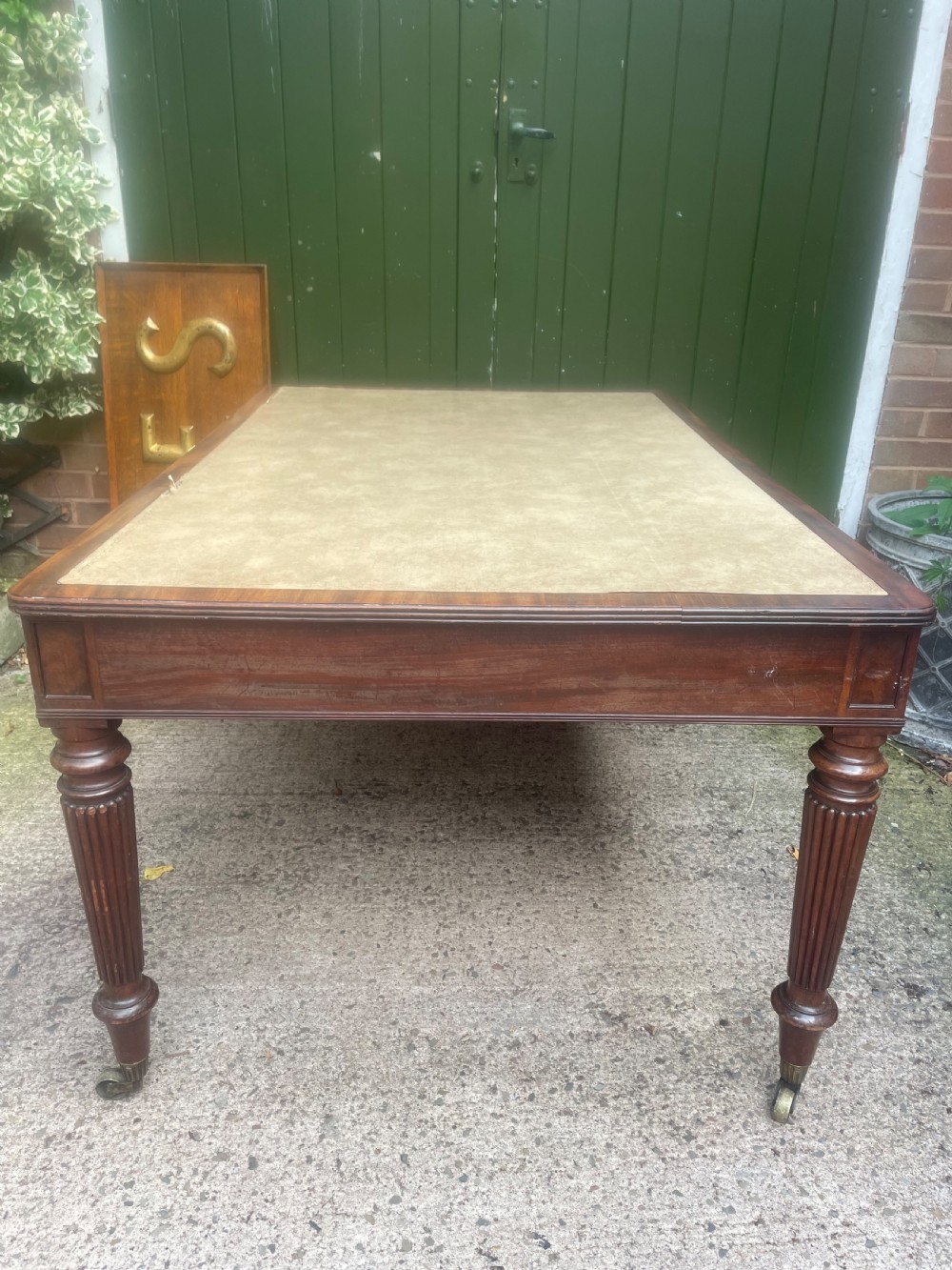 Fine quality early C19th Regency period mahogany 6-drawer ‘partners’ writing or library table . View VI