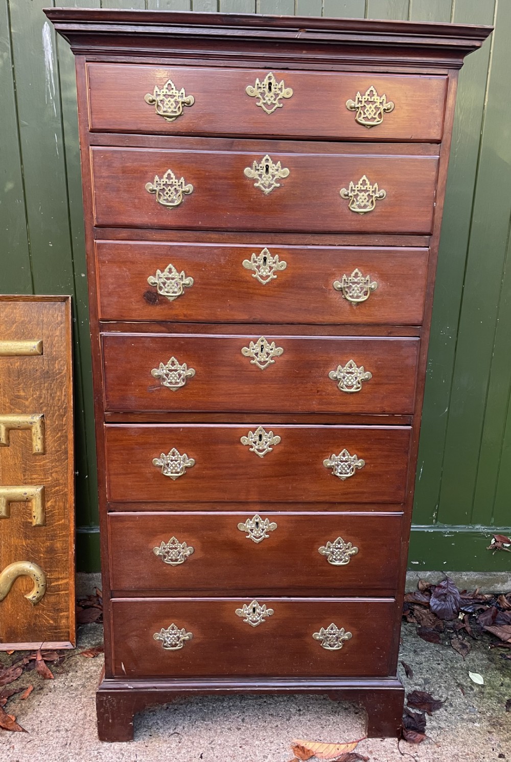 Mid C18th Irish George III mahogany ‘tall-boy’ chest of seven drawers.
