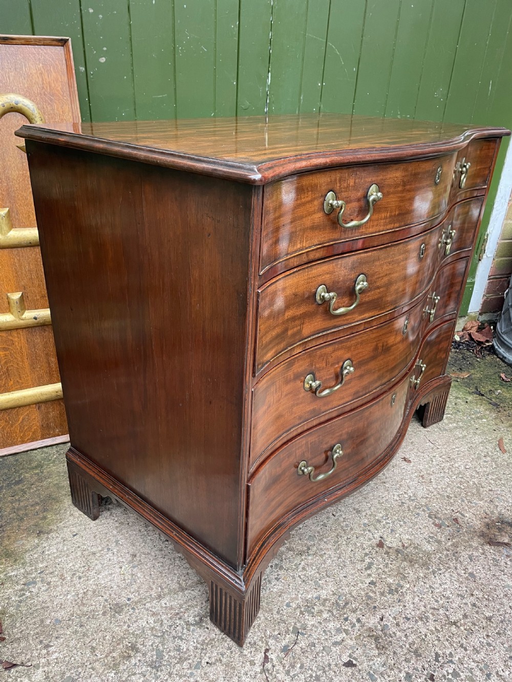 Fine C18th George III Chippendale period mahogany serpentine-front chest of drawers.  View XVI