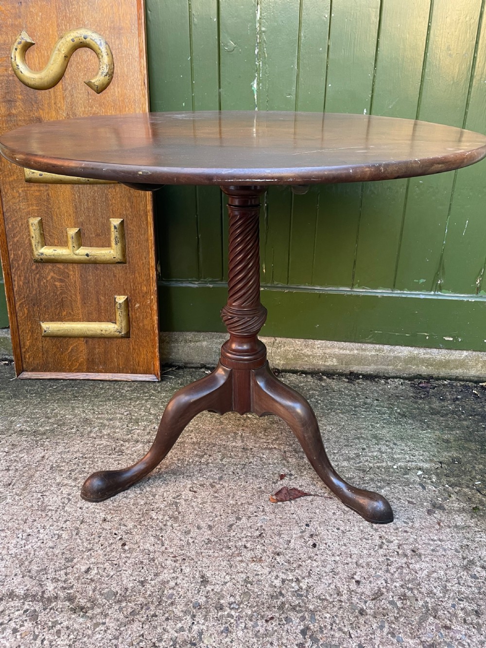 C18th George III period mahogany circular ‘snap-top’ tripod base tea table on carved pillar column.  View VI