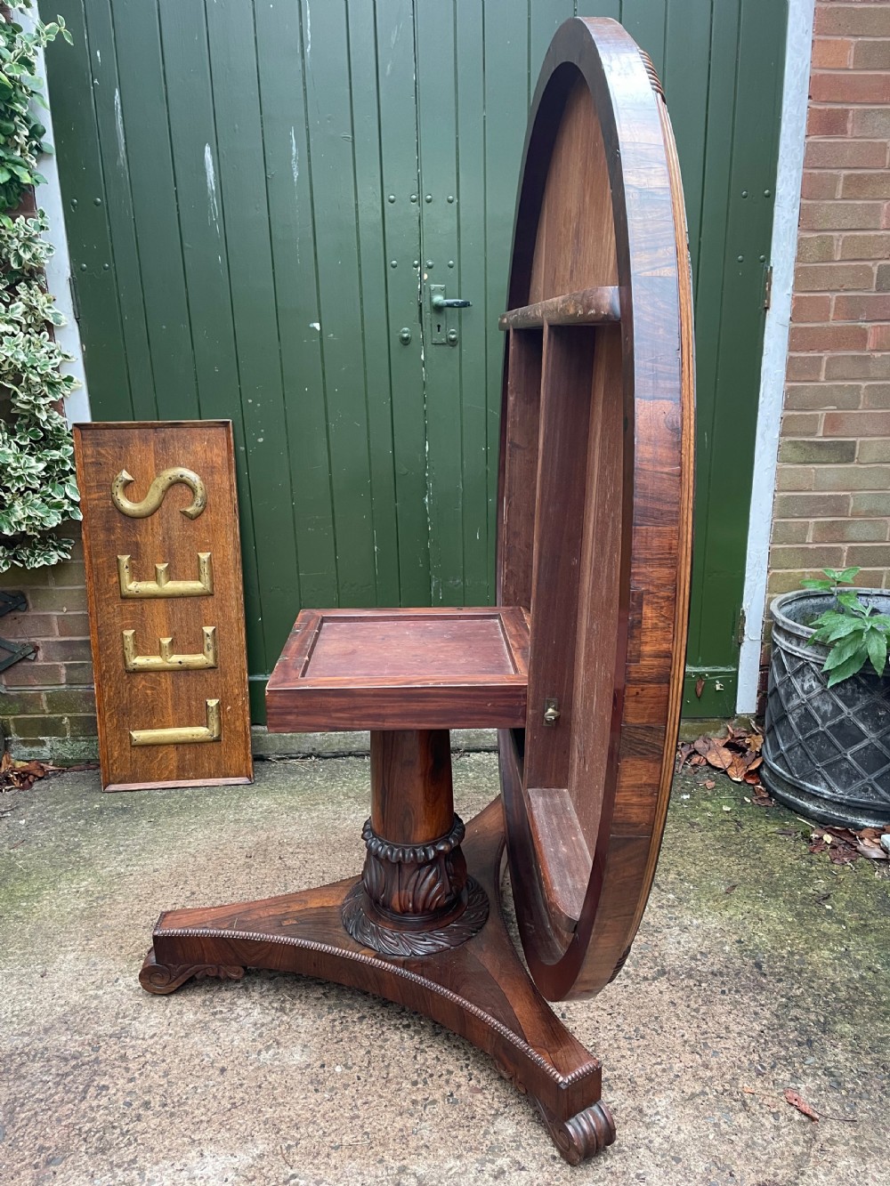 Large early C19th George IV period 60” diameter rosewood dining or centre table .  View XVI