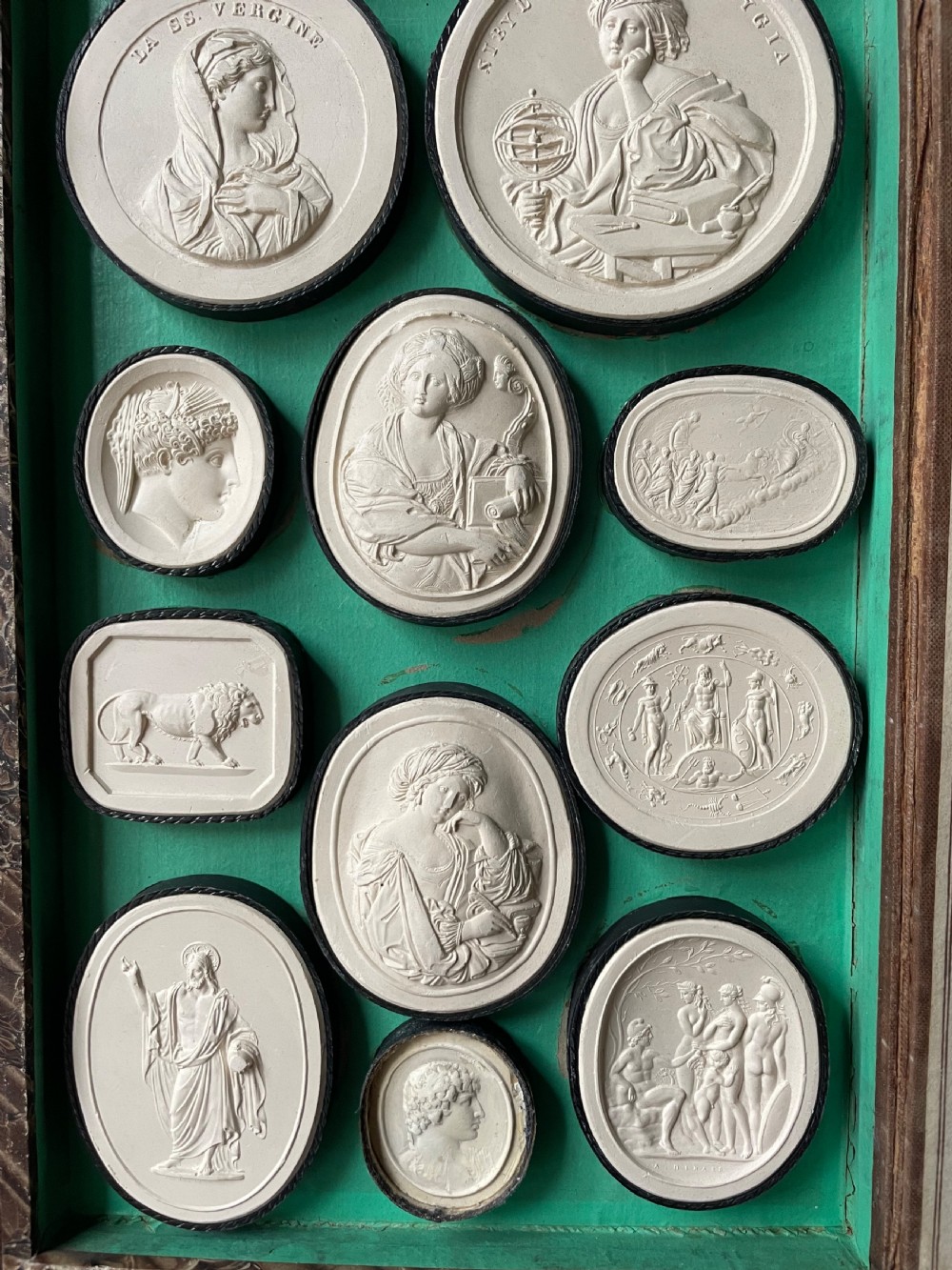 Mid C19th Italian ‘Grand Tour’ souvenir double-sided faux book containing a selection of various plaster intaglios by Paoletti. View IX