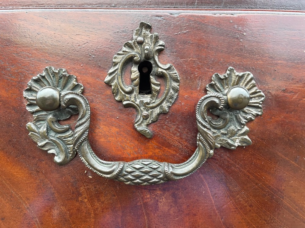 Fine mid C18th George II Chippendale period mahogany chest-on-chest . View IX