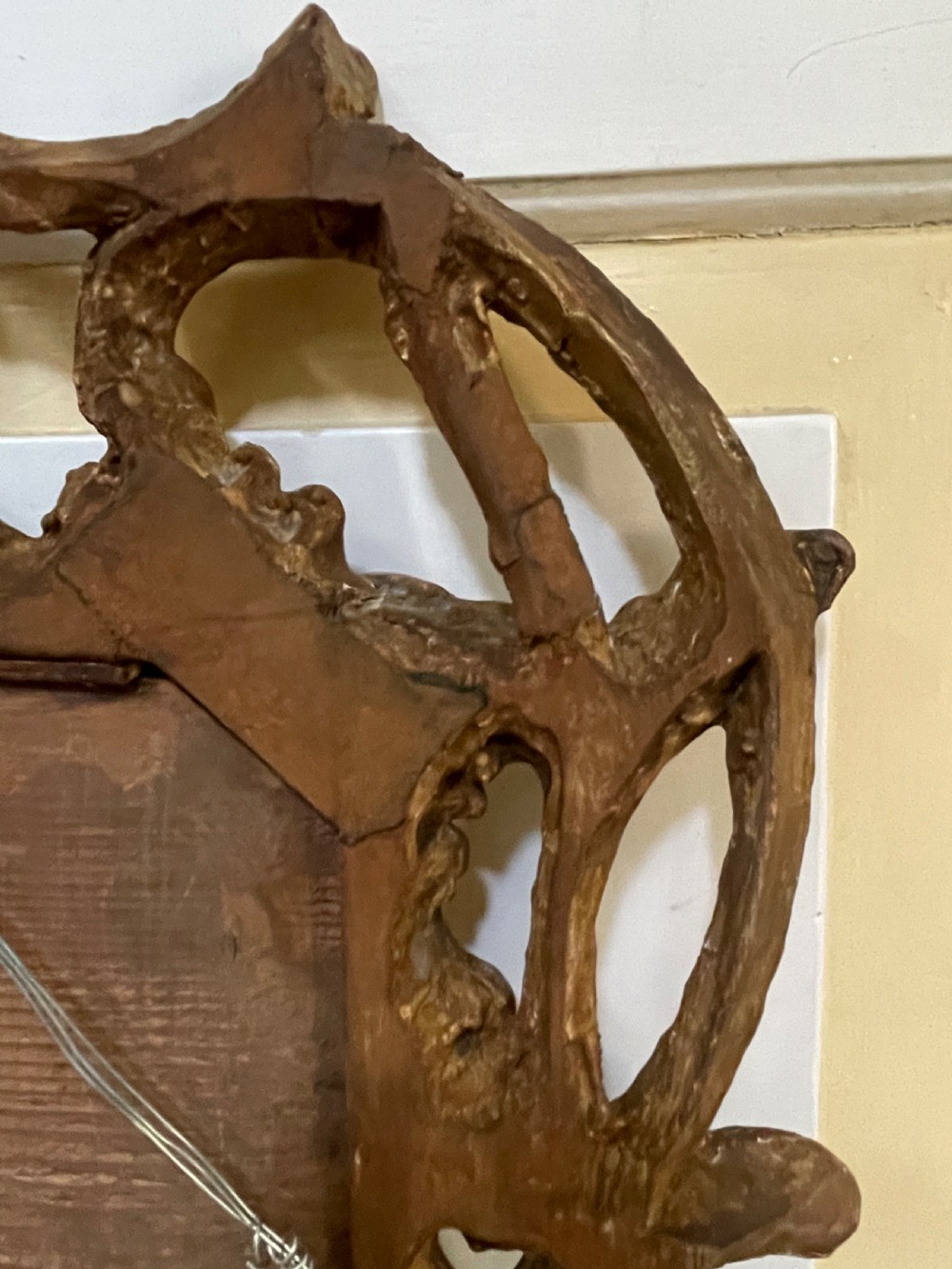 C18th George III Chippendale period carved gilt-wood frame rococo-style wall mirror. View XXIII
