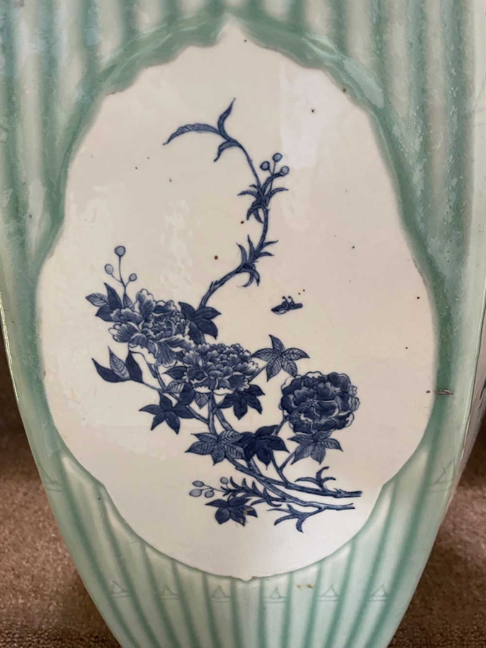 C19th Chinese late Qing Dynasty celadon porcelain ‘barrel-shaped’ garden seat . View XVII
