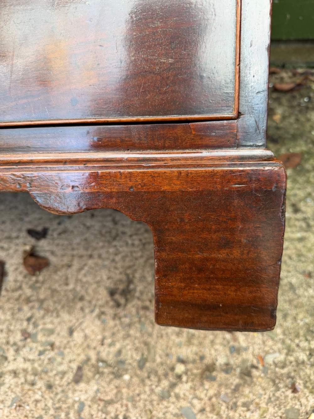 C18th George III Chippendale period mahogany chest of drawers of small scale and proportions. View XV