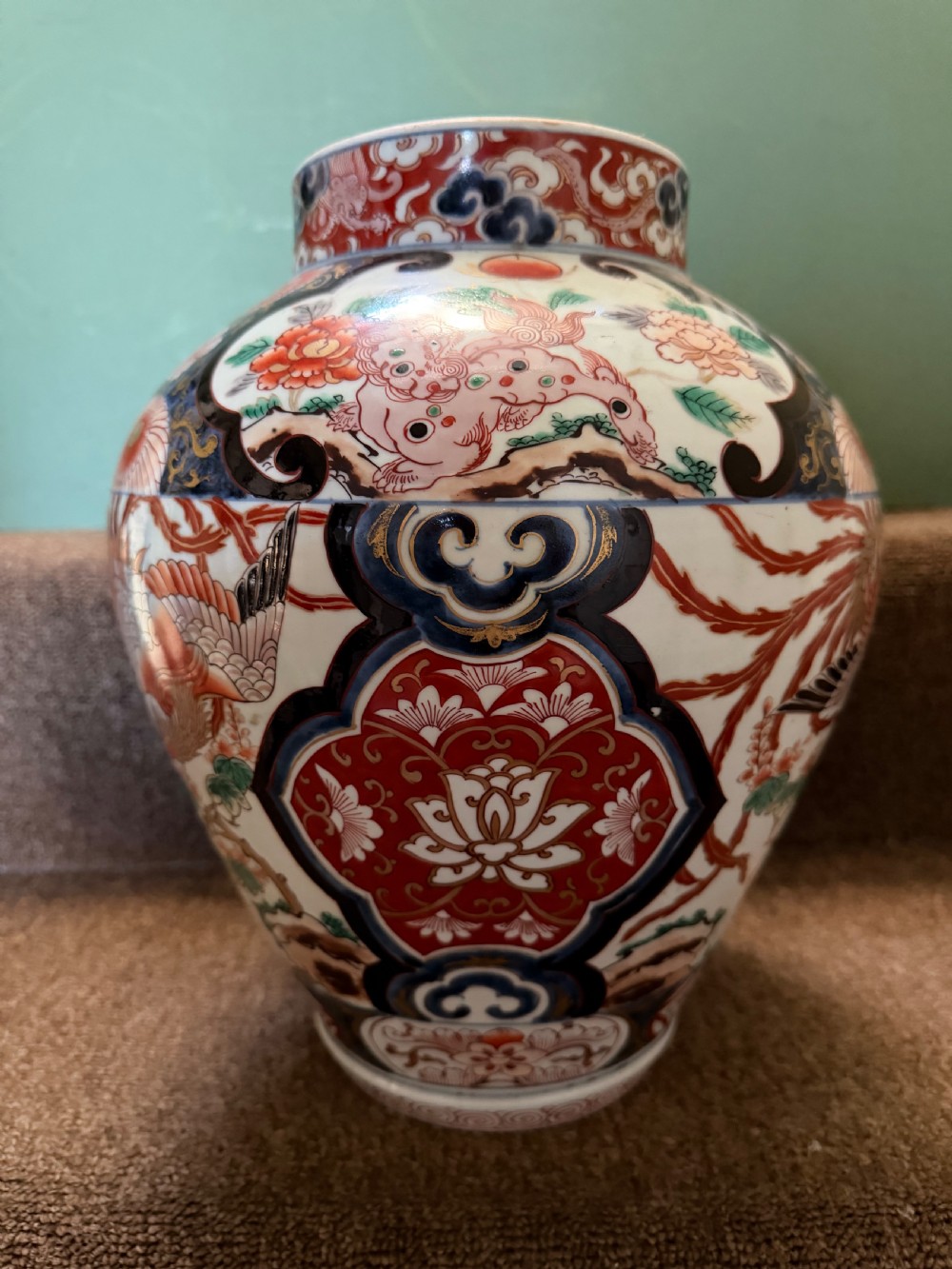 Pair of late C17th / early C18th Japanese Genroku period vases decorated in the Imari palette. View XII