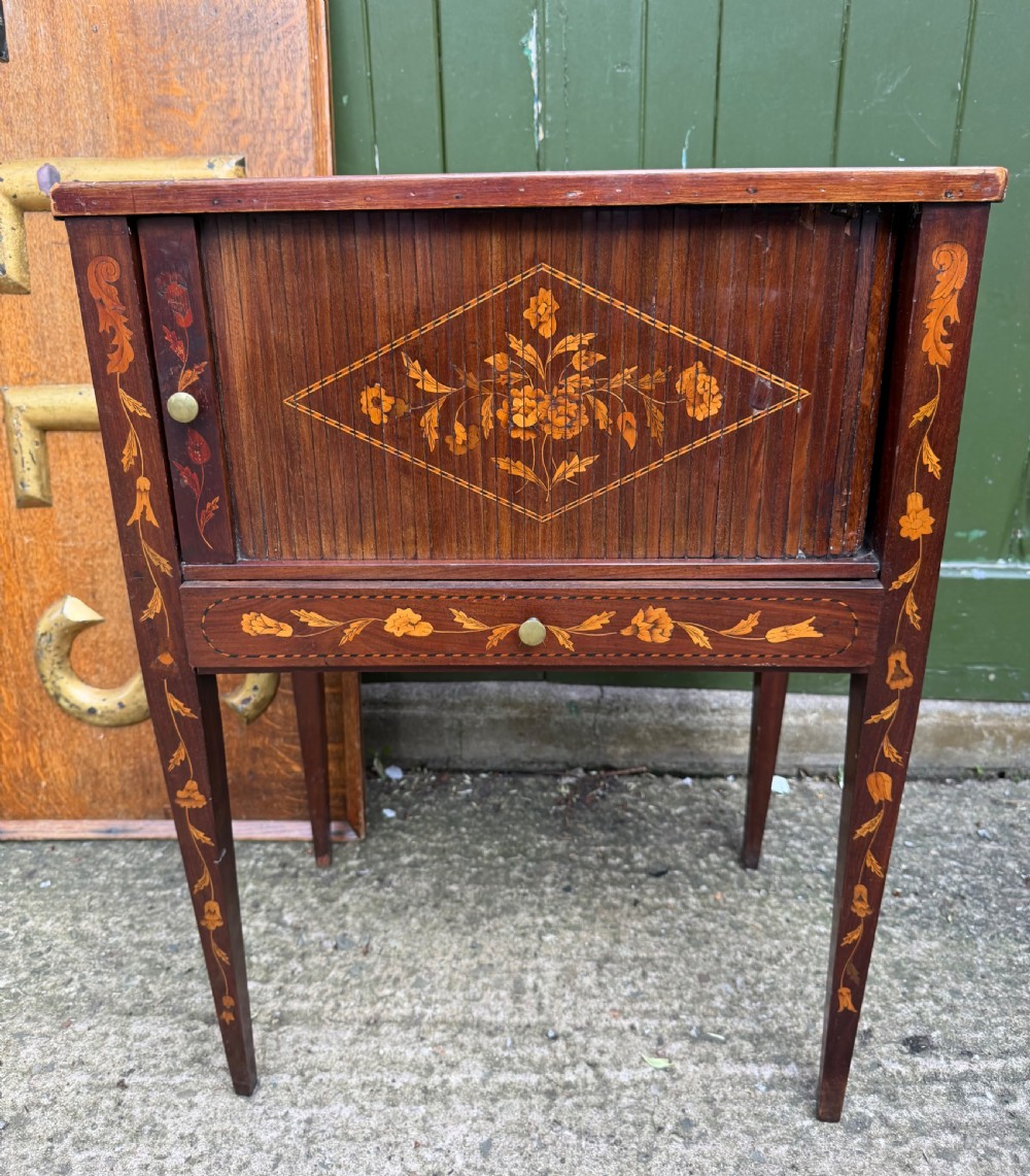 Late C18th / early C19th Dutch floral marquetry inlaid mahogany bedside cupboard.