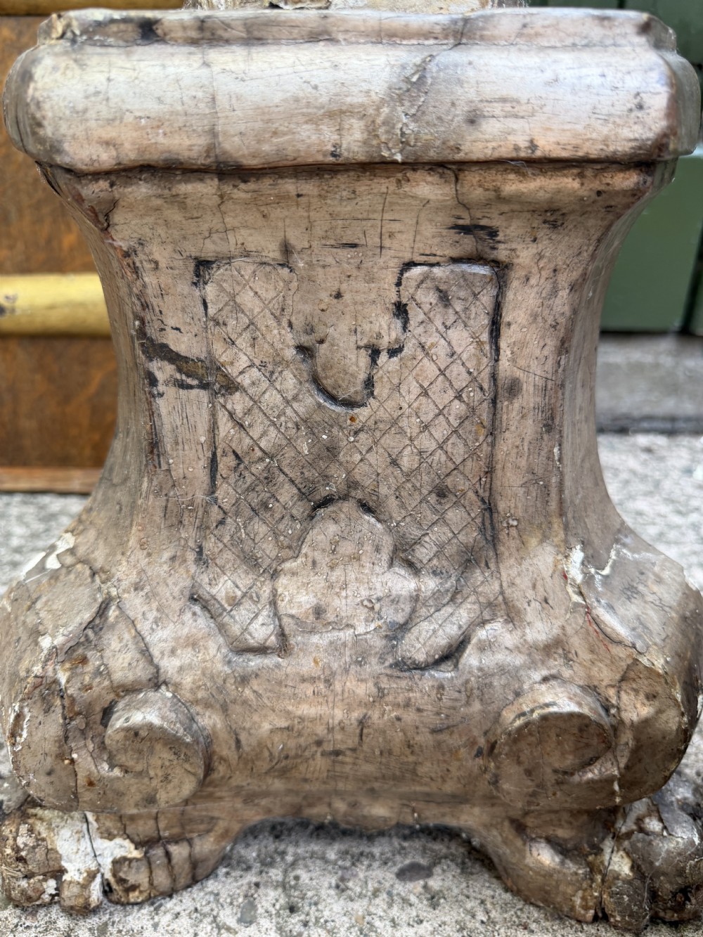 A pair of tall 18th-century Italian carved wood torcheres featuring baluster turned shafts with acanthus leaf details and an aged silver leaf finish. View XIV