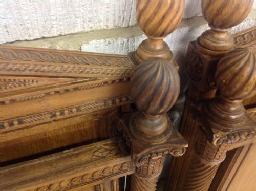PAIR OF ANTIQUE FRENCH BEDS - ADDITIONAL PHOTO 4