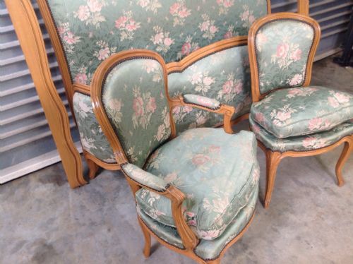 FRENCH UPHOLSTERED BED - ADDITIONAL PHOTO 3